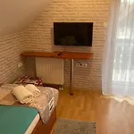 Konukevi Prima Vendeghaz 3*