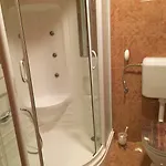 Prima Vendeghaz 3*