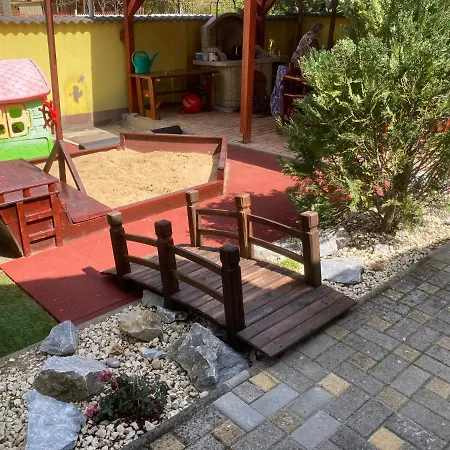 Prima Vendeghaz 3*