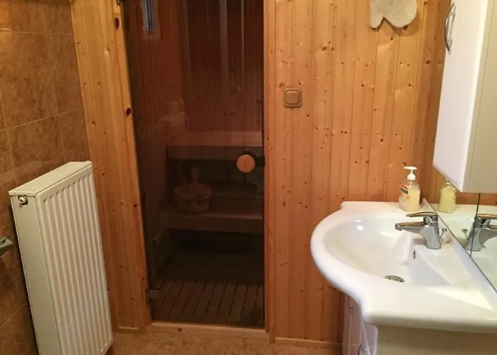Prima Vendeghaz Konukevi 3*