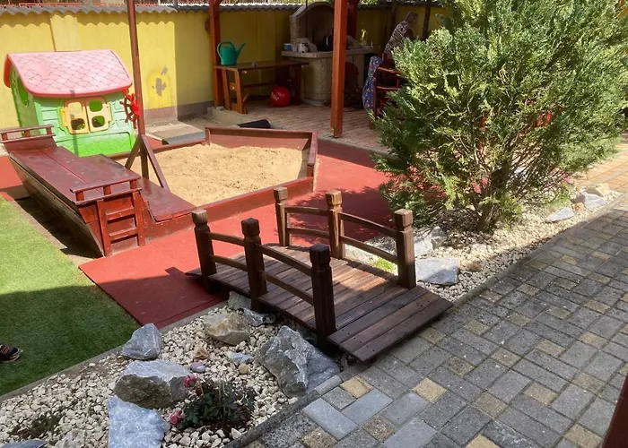 Prima Vendeghaz 3*